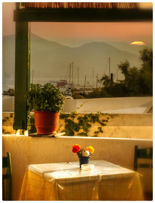 Georgios Milos Adamantas Room photo
